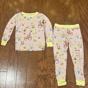 Little Sleepies Easter bunny bamboo pajamas. Size 2T. EUC. Never dried.